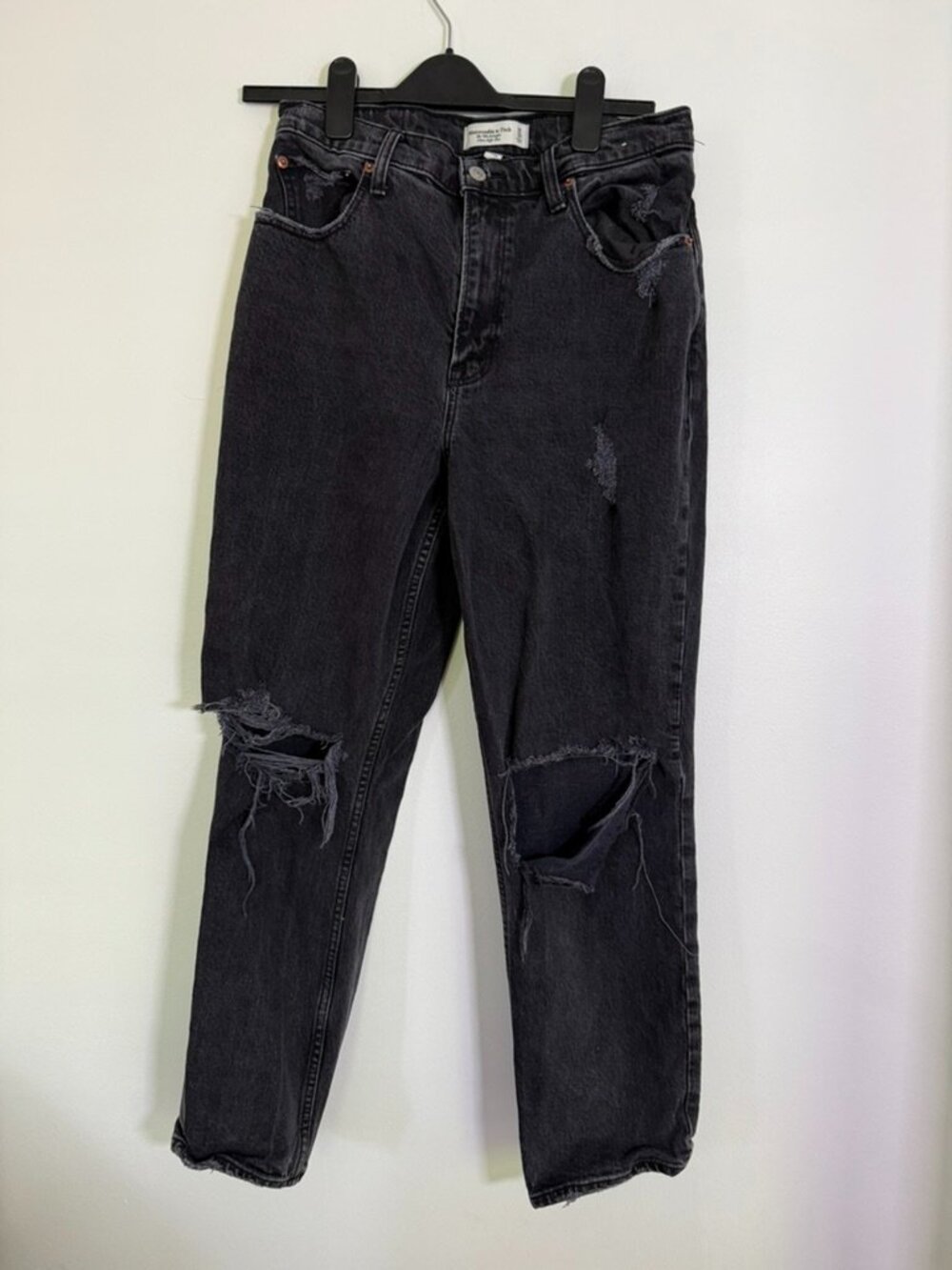 $110 Abercrombie & Fitch Curve Love '90s Straight Ultra High Rise Jeans Size 30 - Picture 2 of 8